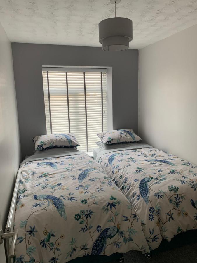 The Greens Apartment Farnworth Ngoại thất bức ảnh
