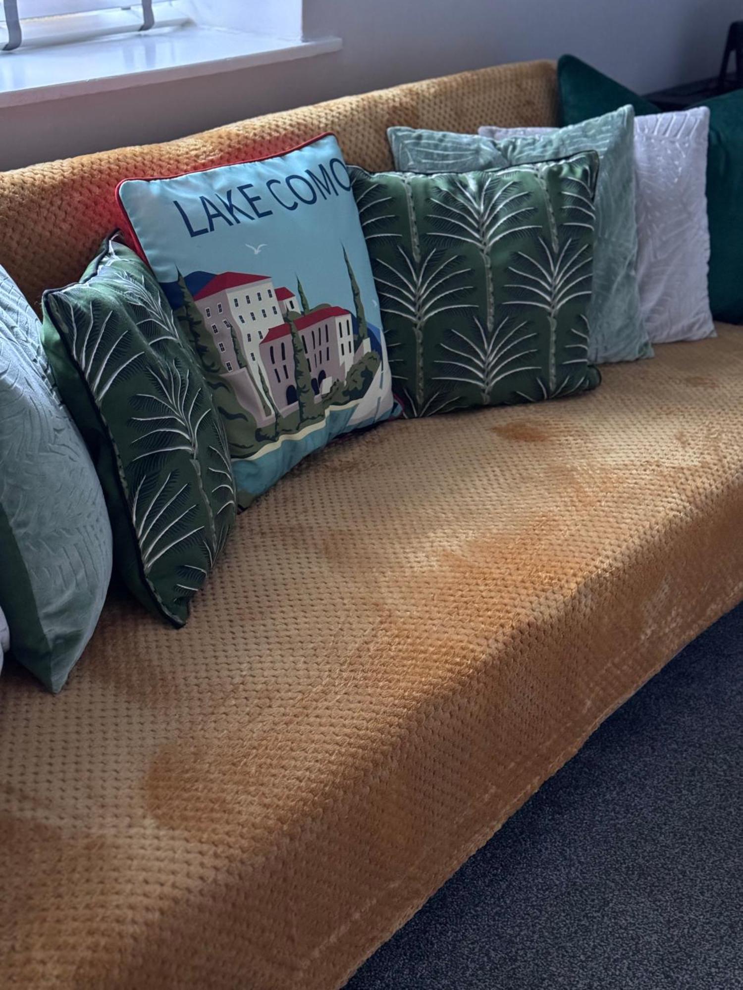 The Greens Apartment Farnworth Ngoại thất bức ảnh